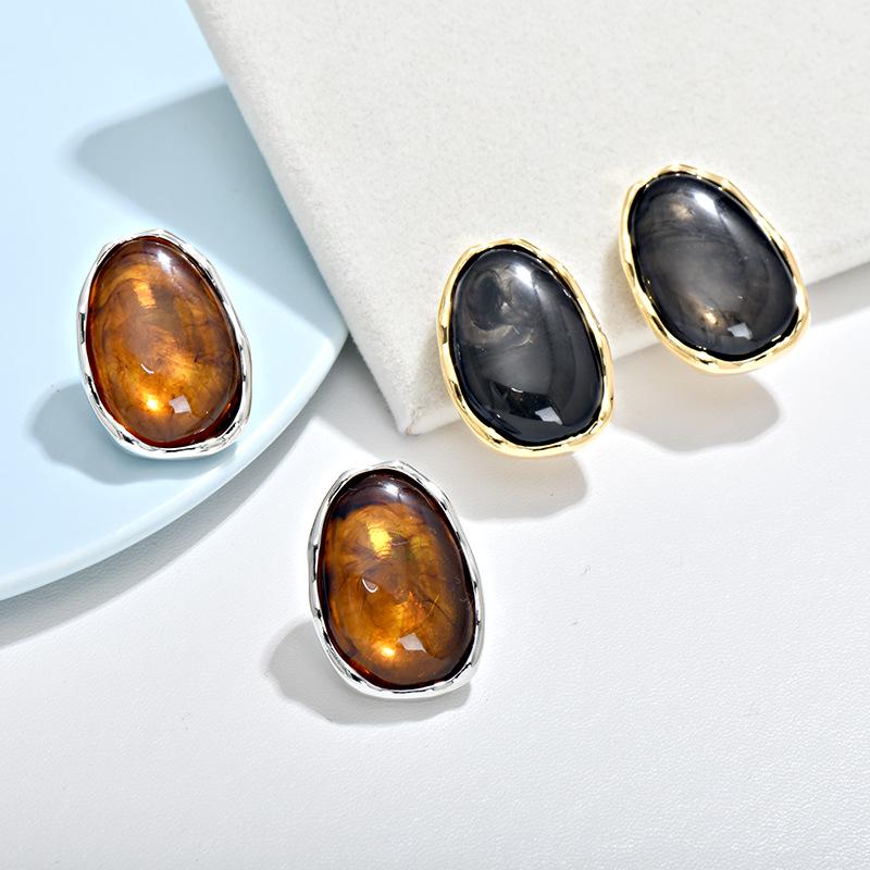 High-End French Minimalist Amber Glass Earrings with 925 Silver Needle - Vintage Exquisite Jewelry темно-серого
High-End French Minimalist Amber Glass Earrings with 925 Silver Needle - Vintage Exquisite Jewelry темно-серого