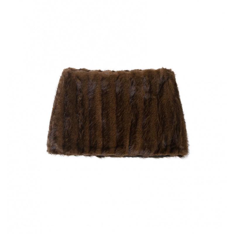 Trendy European & American Women s Faux Fur Jacket with Mini Skirt Set Large
Trendy European & American Women s Faux Fur Jacket with Mini Skirt Set Large