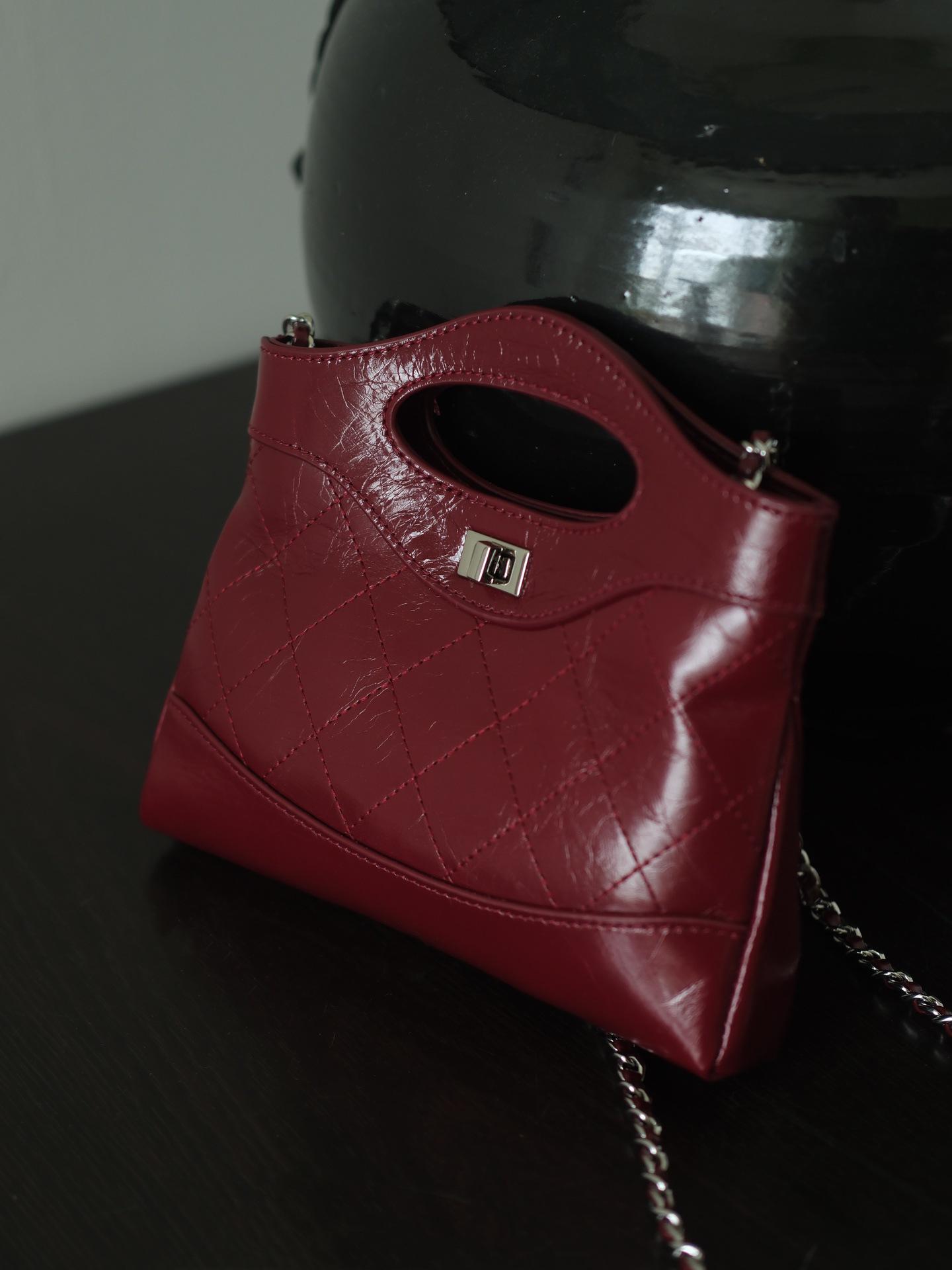 Вышитая кожаная сумка кроссбоди для вечера - Ретро-роскошный стиль с цепочкой с ромбовидным узором 20*4*14cm бордовый