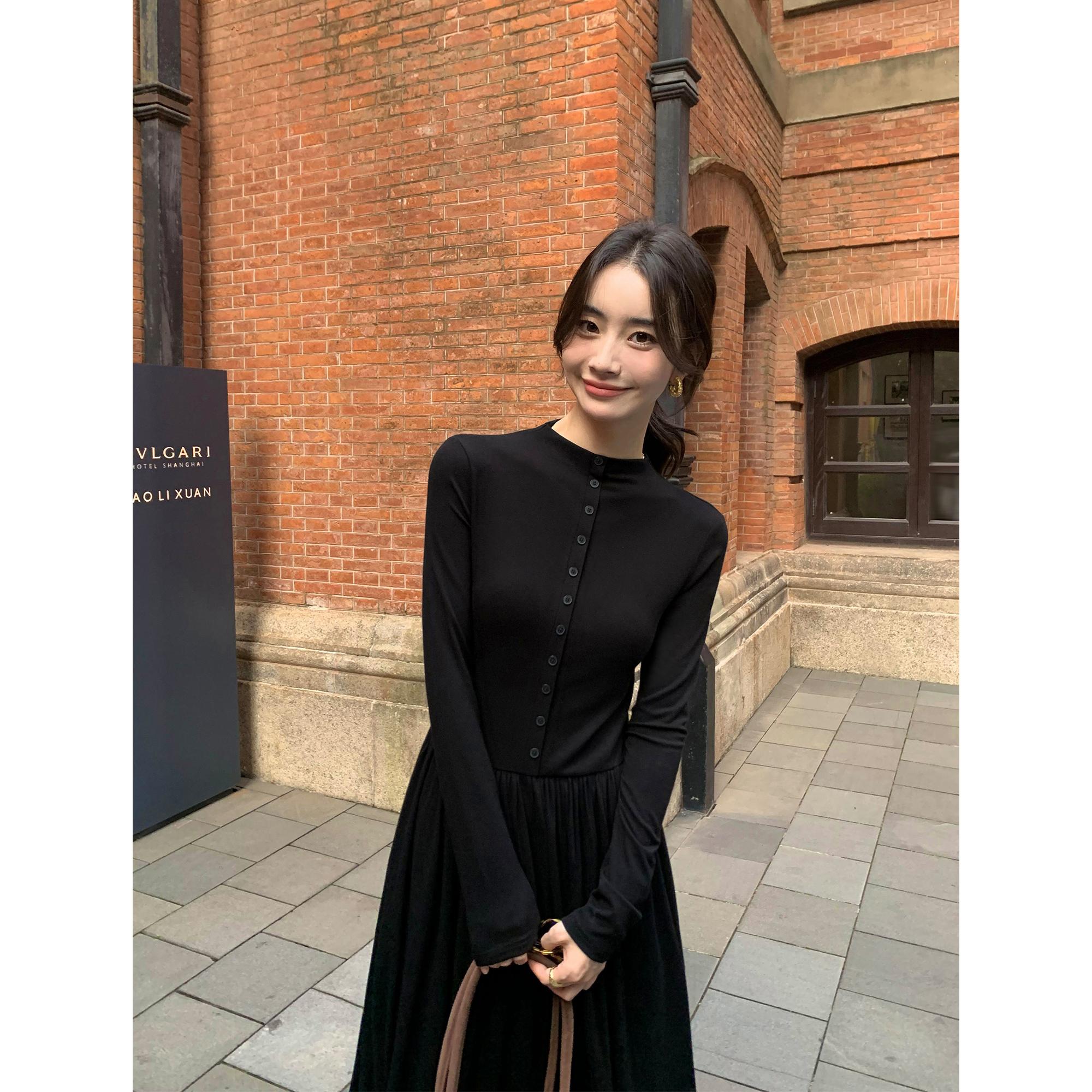 Gray long-sleeved knitted dress children s spring new Korean waist slim temperament bottoming skirt long dress XL чорний
Gray long-sleeved knitted dress children s spring new Korean waist slim temperament bottoming skirt long dress XL чорний
