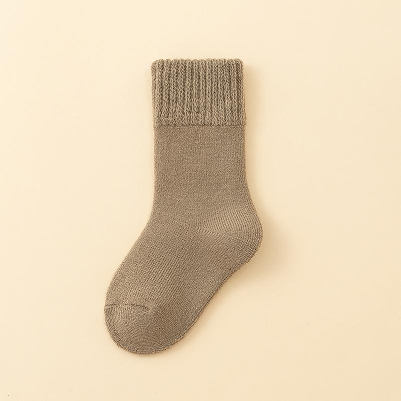 Дитячі вовняні шкарпетки Дитячі хлопчики дівчатка М які термопанчохи для немовлят Модні суцільні кольори Дитяча осінь зима кашемірові плюшеві шкарпетки S (3-6 Year) хакі
Дитячі вовняні шкарпетки Дитячі хлопчики дівчатка М які термопанчохи для немовлят Модні суцільні кольори Дитяча осінь зима кашемірові плюшеві шкарпетки S (3-6 Year) хакі