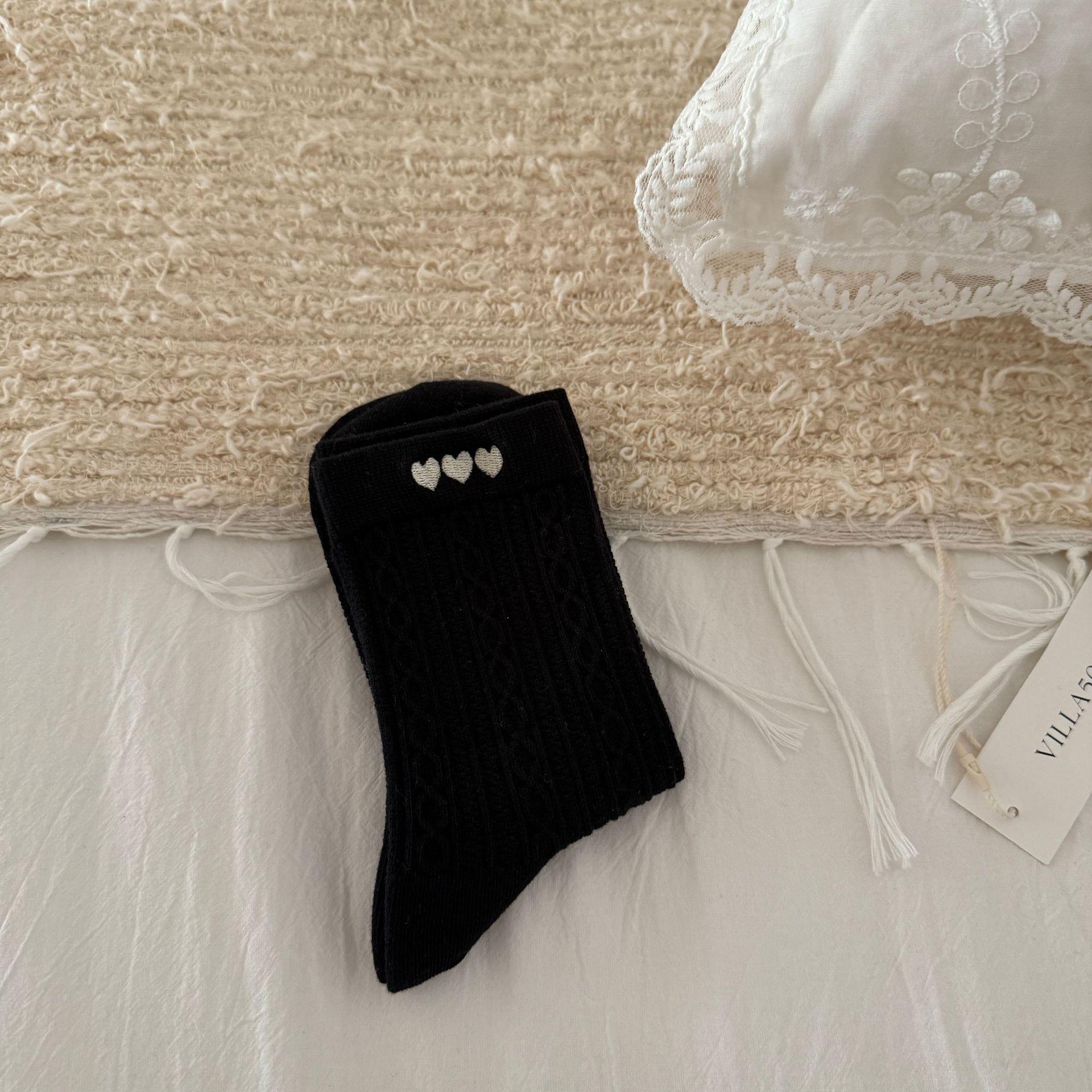 Korean Style Solid Color Cable Knit Socks Heart Embroidery Mid-Calf Crew Socks Seamless Toe Autumn Winter Schoolgirls Socks One Size чорний
Korean Style Solid Color Cable Knit Socks Heart Embroidery Mid-Calf Crew Socks Seamless Toe Autumn Winter Schoolgirls Socks One Size чорний