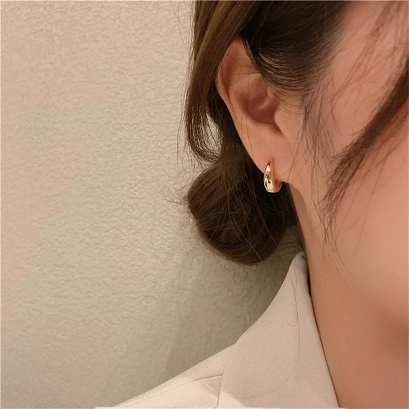 Huitan Fashion Metal Hoop Earrings for Women Simple Versatile Daily Wear Everyday Ear Accessories Young Girls Statement Zircon
Huitan Fashion Metal Hoop Earrings for Women Simple Versatile Daily Wear Everyday Ear Accessories Young Girls Statement Zircon