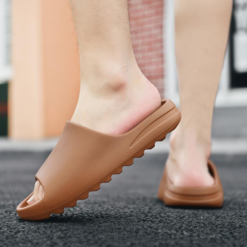 Kanye coconut slippers matte surface Amazon thick bottom stepping on shit feeling couple style fish mouth slippers 36
Kanye coconut slippers matte surface Amazon thick bottom stepping on shit feeling couple style fish mouth slippers 36