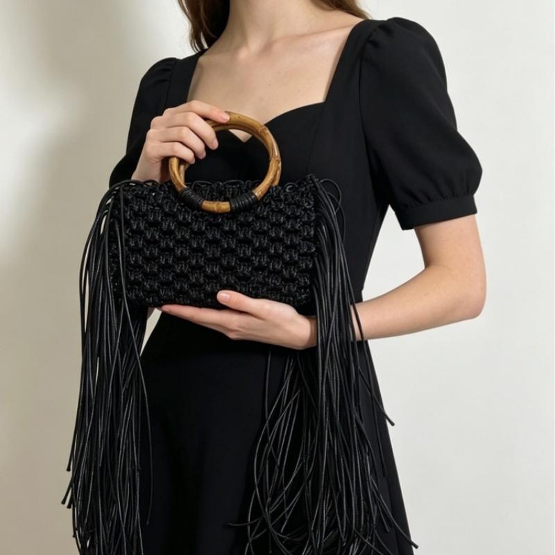 Cotton Rope Handmade Woven Handbag for Women Leisure Wooden Circular Handle Tote Bag Fashionable Tassel Hollow Out Vacation Bag чёрный
Cotton Rope Handmade Woven Handbag for Women Leisure Wooden Circular Handle Tote Bag Fashionable Tassel Hollow Out Vacation Bag чёрный