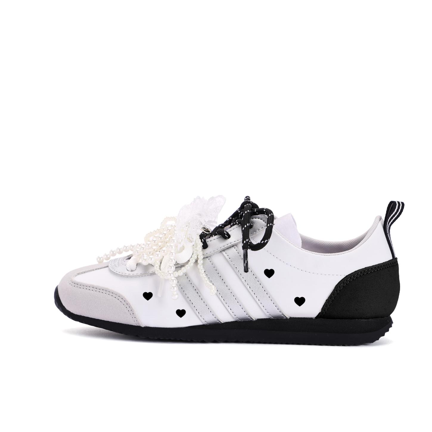 Adidas VS JOG 2.0 Coverage Slip Resistant Abrasion Resistant Low top German Army Trainers Unisex White JR4653(Team59-) 38⅔
Adidas VS JOG 2.0 Coverage Slip Resistant Abrasion Resistant Low top German Army Trainers Unisex White JR4653(Team59-) 38⅔