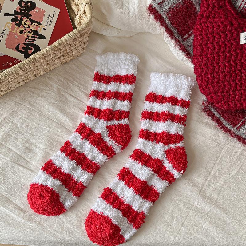 10Pair 24 Coral Fleece Socks Women S Red And White Stripes Thickened Fleece Medium Tube Socks New Year S Big Red Socks Home Sleep One size fits all
10Pair 24 Coral Fleece Socks Women S Red And White Stripes Thickened Fleece Medium Tube Socks New Year S Big Red Socks Home Sleep One size fits all