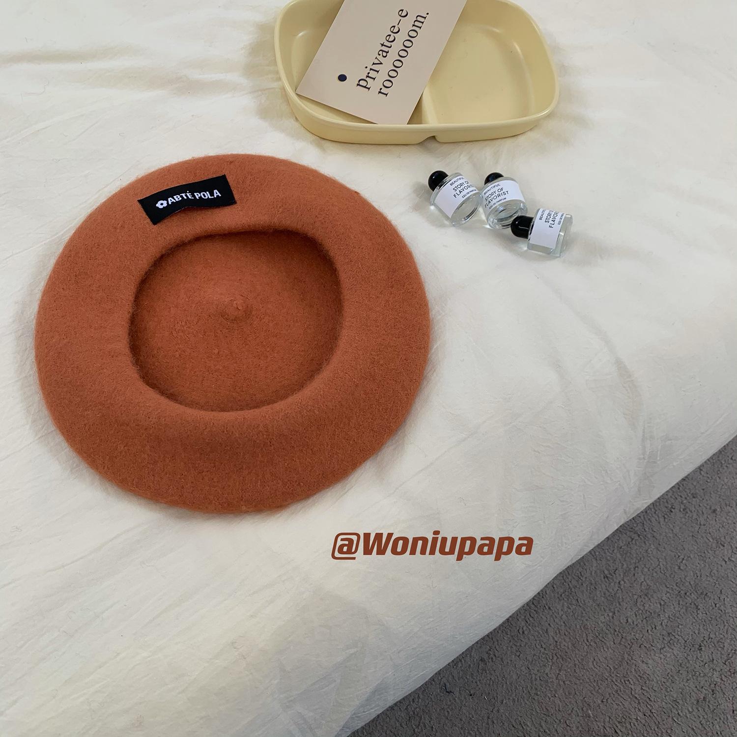 Красный Ретро Шерстяной Берет Женский Осень и Зима Японская и Британская Шерсть Шляпа Художника Универсальная Теплая Шапка Женская Модная M(56-58cm)