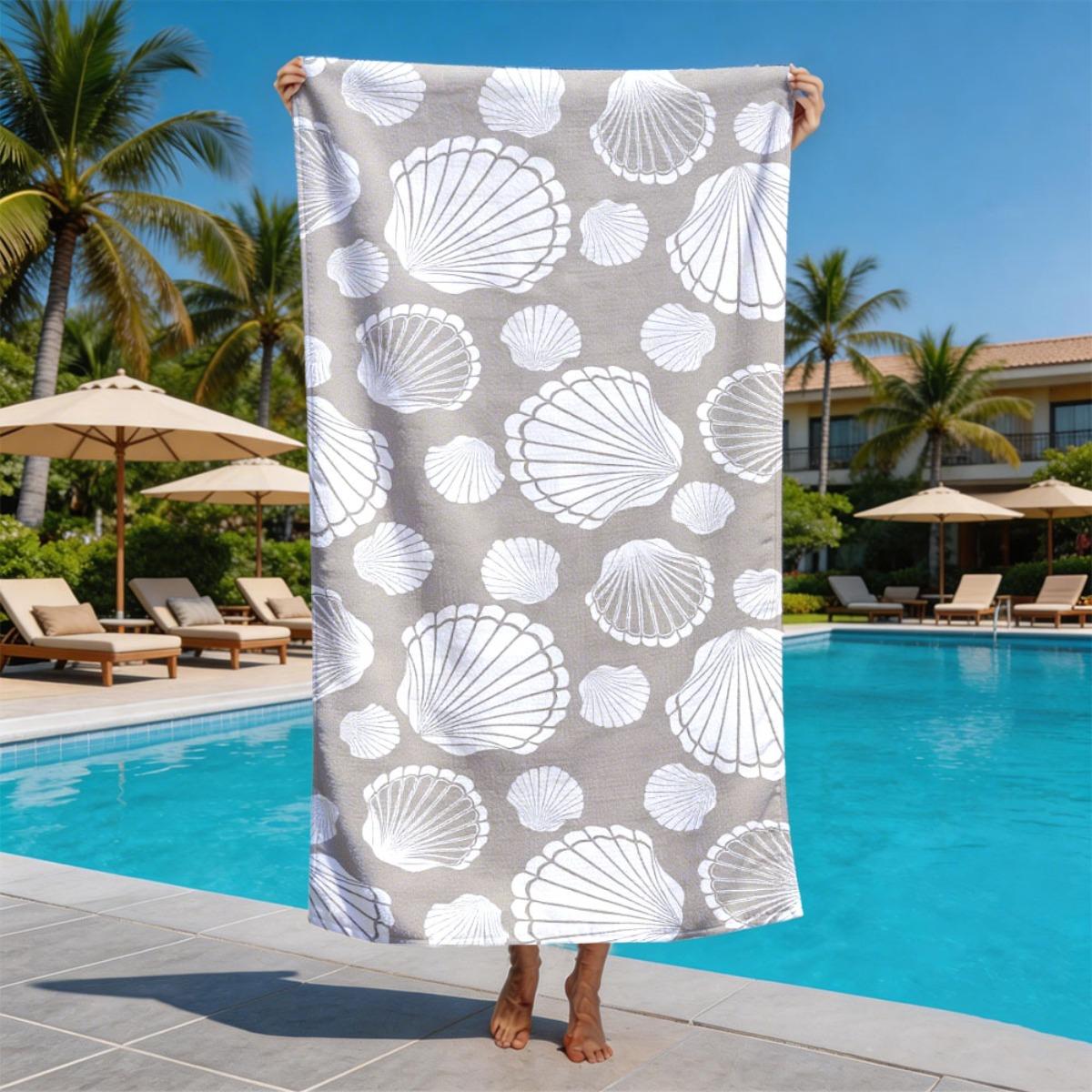 Light gray and white scallop design polyester microfiber beach towel is highly absorbent suitable for swimming and beach outings W30*H60(CM)
Light gray and white scallop design polyester microfiber beach towel is highly absorbent suitable for swimming and beach outings W30*H60(CM)