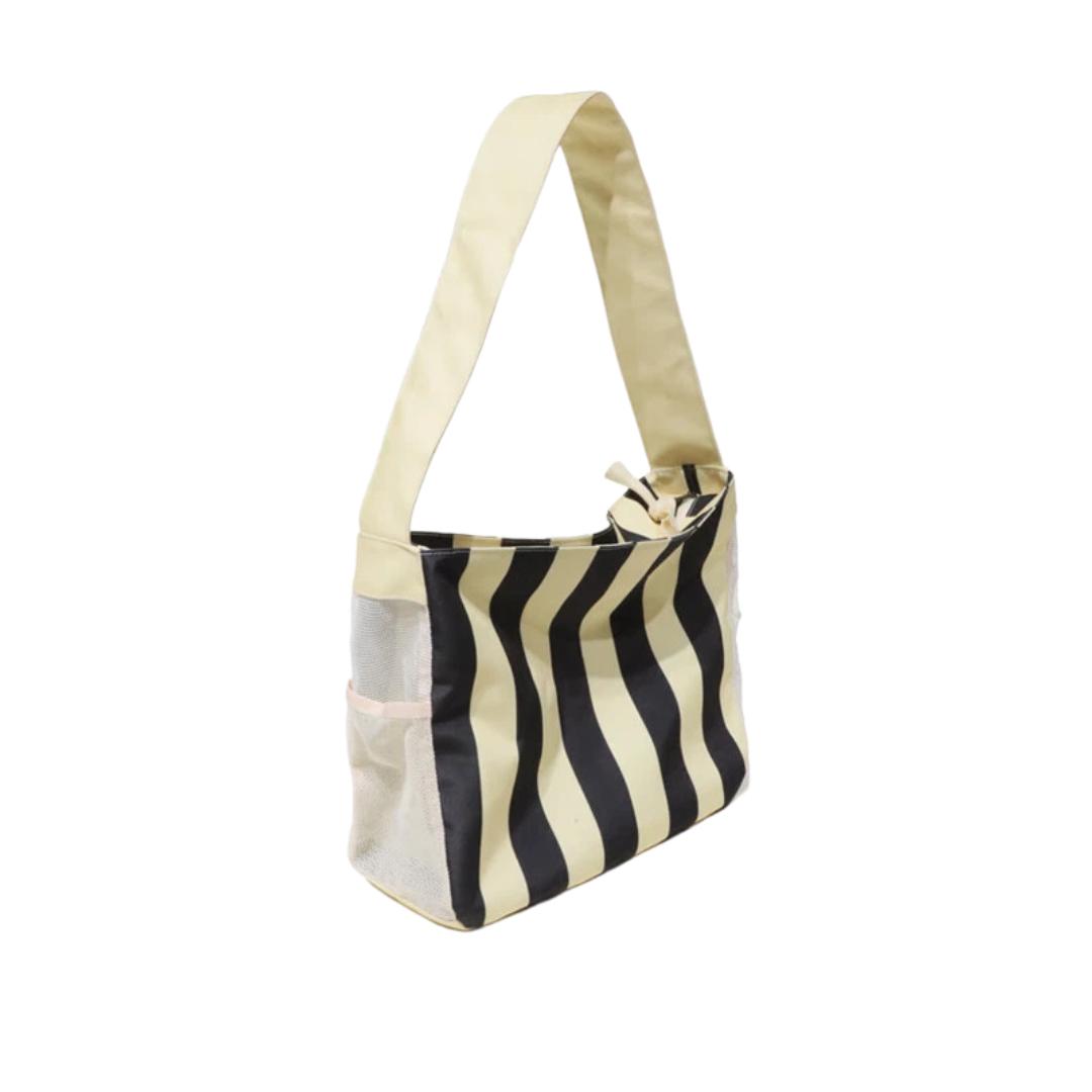 LOVE YOU PET Cat Carrier, Portable Cat Crossbody Bag, Cycling Bag, Breathable Shoulder Bag for Small Pets, Striped, for 5kg Cats білий
LOVE YOU PET Cat Carrier, Portable Cat Crossbody Bag, Cycling Bag, Breathable Shoulder Bag for Small Pets, Striped, for 5kg Cats білий