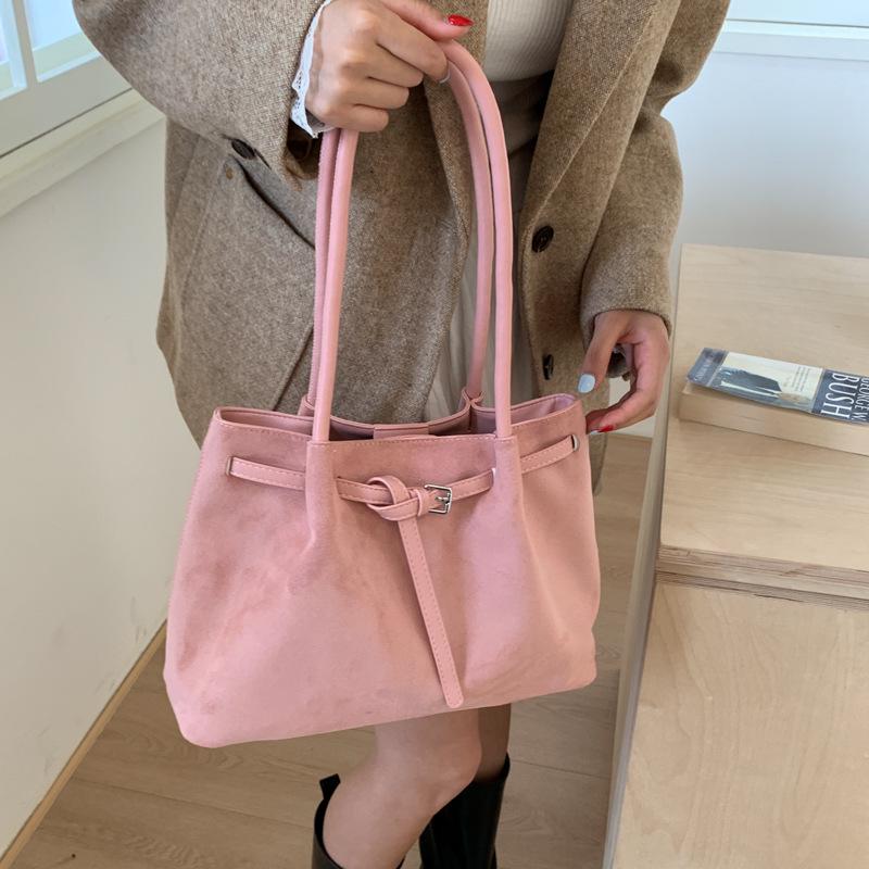 2025 Trendy Women s Versatile Large-Capacity Handbag: High-End Texture Single Shoulder & Crossbody Tote Single bag рожевий
2025 Trendy Women s Versatile Large-Capacity Handbag: High-End Texture Single Shoulder & Crossbody Tote Single bag рожевий