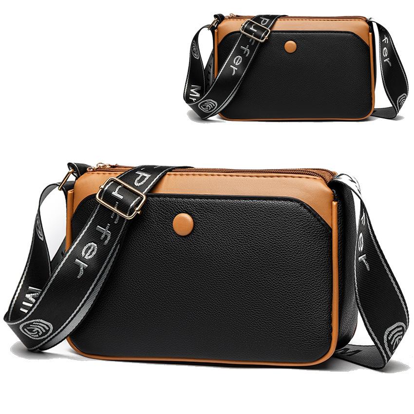 Осенью мать женщины средних лет носила маленькую квадратную сумку из ПУ большого объема, однотонную, легкую, с широким ремешком.
Осенью мать женщины средних лет носила маленькую квадратную сумку из ПУ большого объема, однотонную, легкую, с широким ремешком.