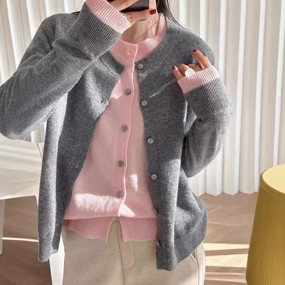 Women s Layered Contrast Knit Wool Cardigan - Spring to Winter Wear One Size мигдалевий/хакі
Women s Layered Contrast Knit Wool Cardigan - Spring to Winter Wear One Size мигдалевий/хакі