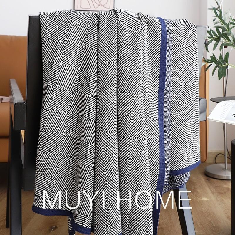 Premium Airline & Travel Blanket - Versatile for Car, Office, or Sofa Nap with Shawl Feature 80x110 CM
Premium Airline & Travel Blanket - Versatile for Car, Office, or Sofa Nap with Shawl Feature 80x110 CM