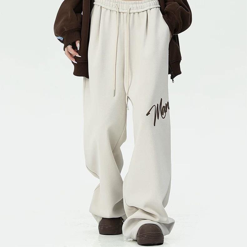 Women s High-Waist Wide-Leg Floor-Length Pants, 3 Colors, Korean-American Style, Embroidered, Retractable, Casual. One Size
Women s High-Waist Wide-Leg Floor-Length Pants, 3 Colors, Korean-American Style, Embroidered, Retractable, Casual. One Size