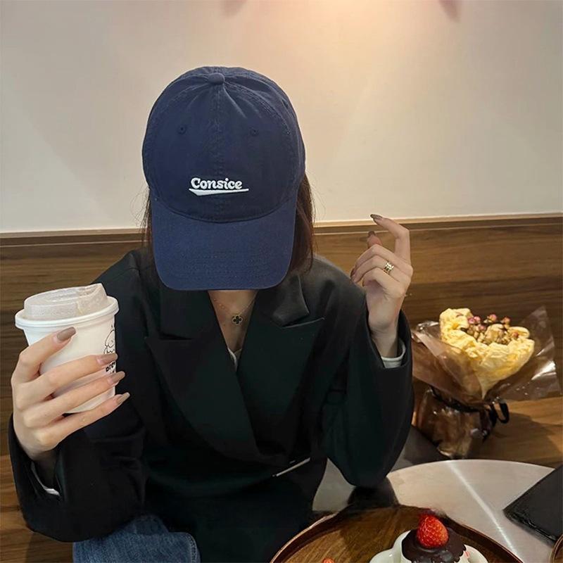 New Large headed Baseball Cap Showing Small Embroidery Korean Style Baseball Hat for Men and Women Versatile Soft Top To Protect The Sun (56-59cm)
New Large headed Baseball Cap Showing Small Embroidery Korean Style Baseball Hat for Men and Women Versatile Soft Top To Protect The Sun (56-59cm)