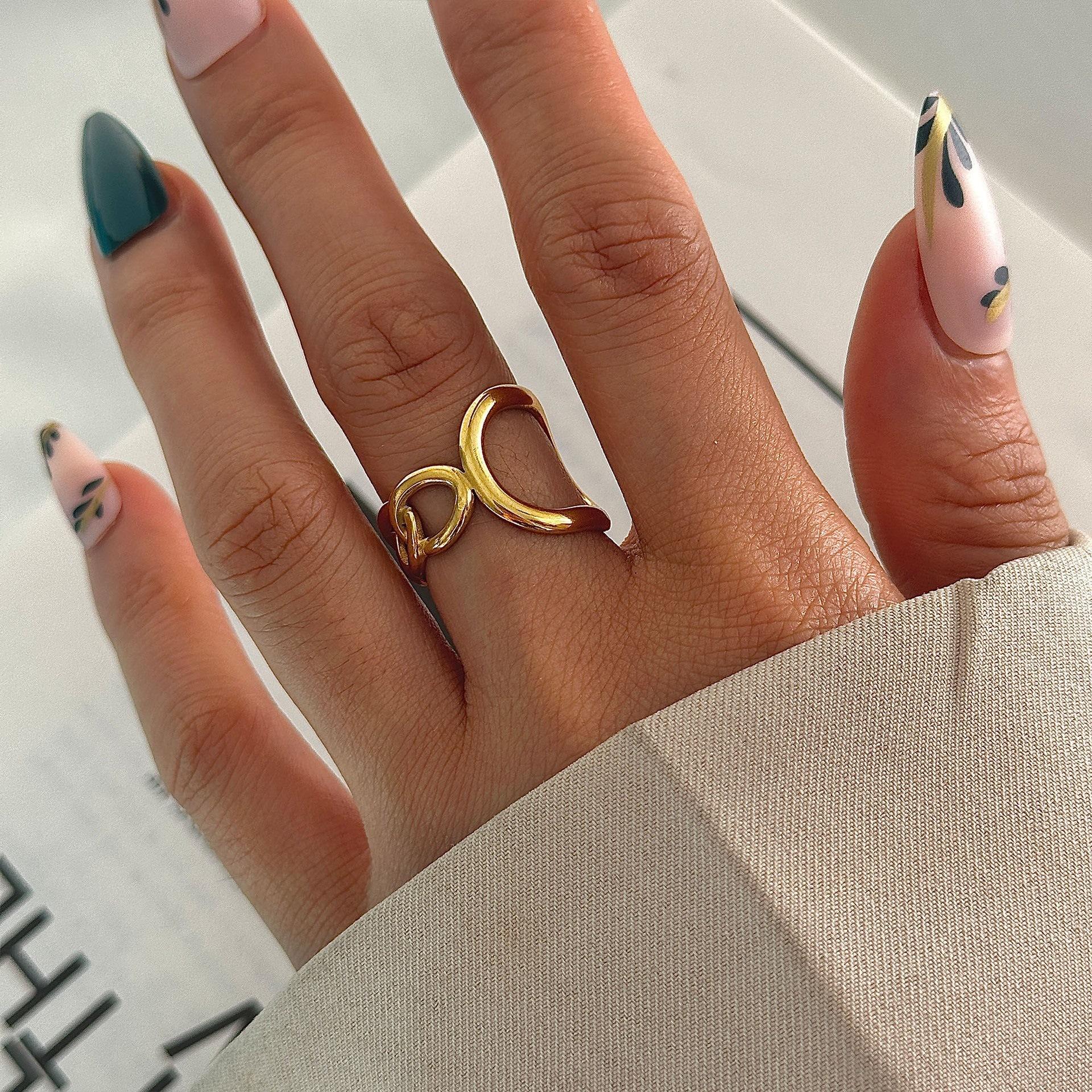 Stainless Steel Zircon Rings for Women High-Quality Waterproof Open Rings Simple Lines Hollow Non Fading Girl Finger Accessories
Stainless Steel Zircon Rings for Women High-Quality Waterproof Open Rings Simple Lines Hollow Non Fading Girl Finger Accessories