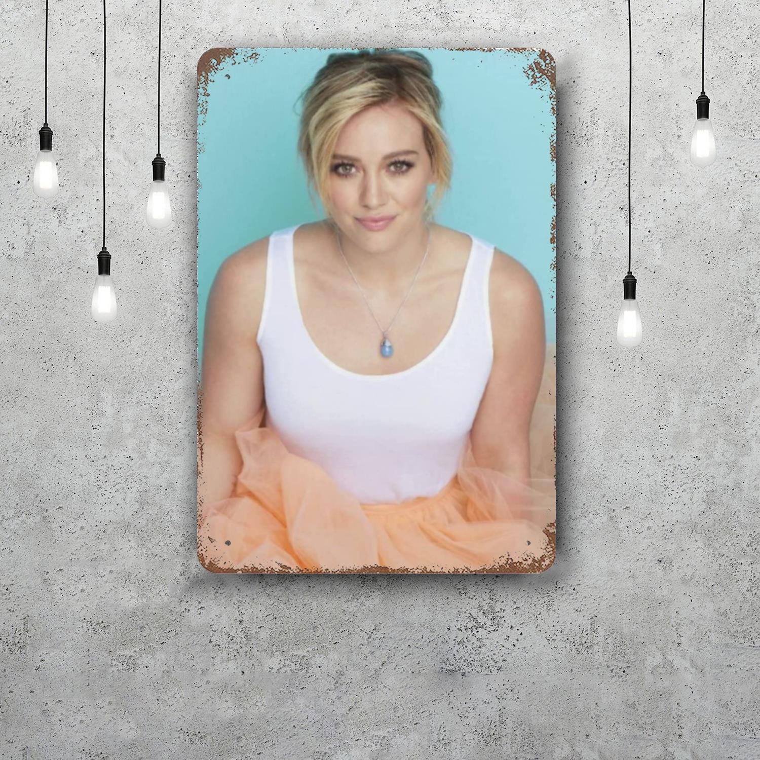 Hilary Duff Vintage Metal Tin Signs Posters Decor Retro Metal Plaque Wall Art Decor for Garage Bar 20x30cm(7.8x11.8inch)
Hilary Duff Vintage Metal Tin Signs Posters Decor Retro Metal Plaque Wall Art Decor for Garage Bar 20x30cm(7.8x11.8inch)