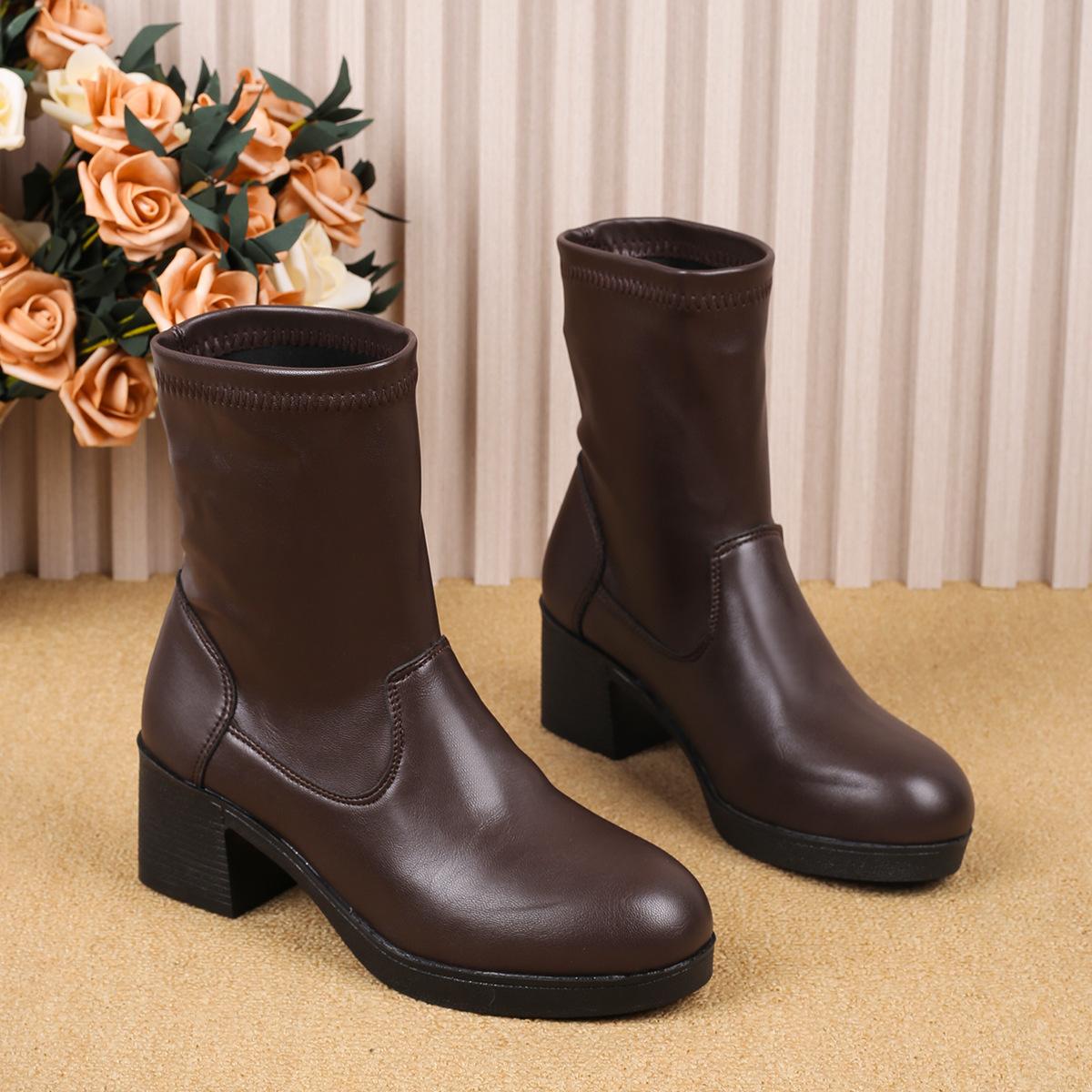 European and American foreign trade large size fashion thick heel leather boots women s low tube sleeve feet middle heel thick heel Martin boots chi 42 світло-коричневого кольору
European and American foreign trade large size fashion thick heel leather boots women s low tube sleeve feet middle heel thick heel Martin boots chi 42 світло-коричневого кольору