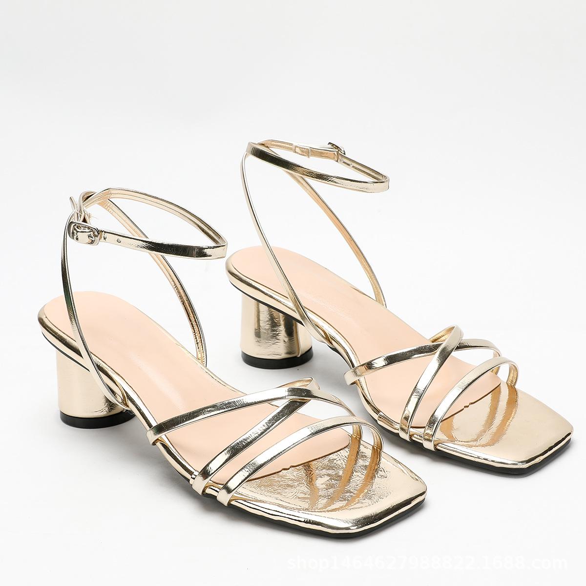 Summer new one-word with open-toe versatile square head high-heeled sandals 43
Summer new one-word with open-toe versatile square head high-heeled sandals 43