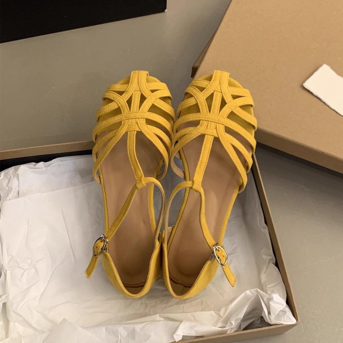 2025 new retro woven baotou one-word buckle flat-soled sandals women s summer wear hollow pig cage shoes Roman women s shoes 40 жёлтый
2025 new retro woven baotou one-word buckle flat-soled sandals women s summer wear hollow pig cage shoes Roman women s shoes 40 жёлтый