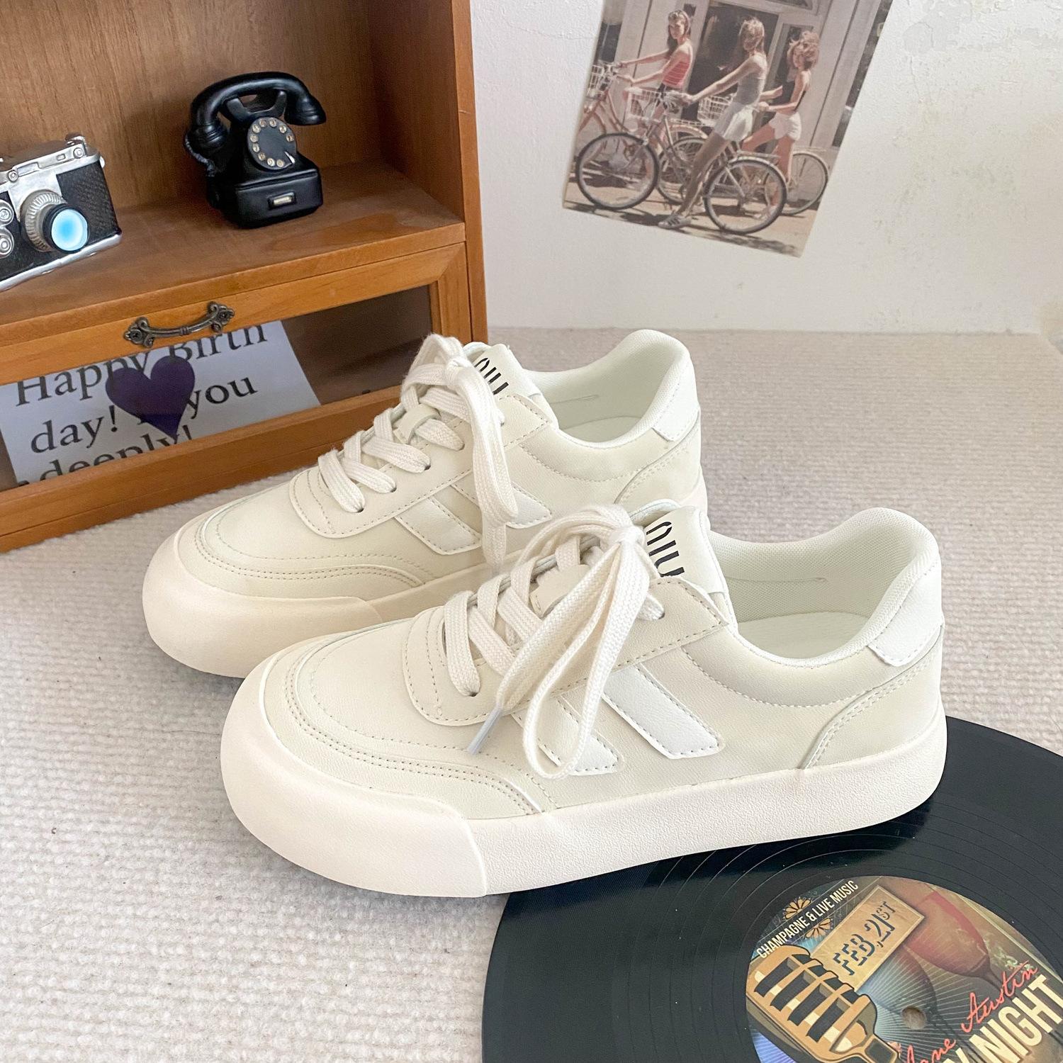 6555 latex insoles/platform German training shoes women s shoes niche autumn models 2024 new board shoes ins tide white shoes 40 брудно-білий
6555 latex insoles/platform German training shoes women s shoes niche autumn models 2024 new board shoes ins tide white shoes 40 брудно-білий