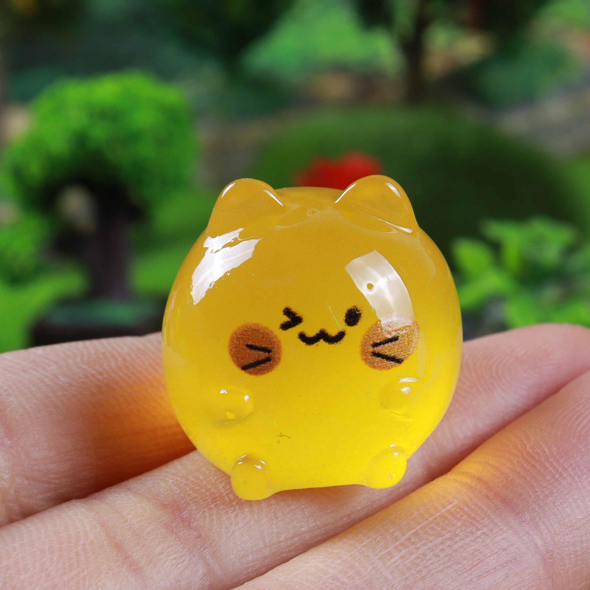 Adorable Luminous Kitten Resin Desktop Ornament for DIY Jewelry and Miniature Garden Decor
Adorable Luminous Kitten Resin Desktop Ornament for DIY Jewelry and Miniature Garden Decor
