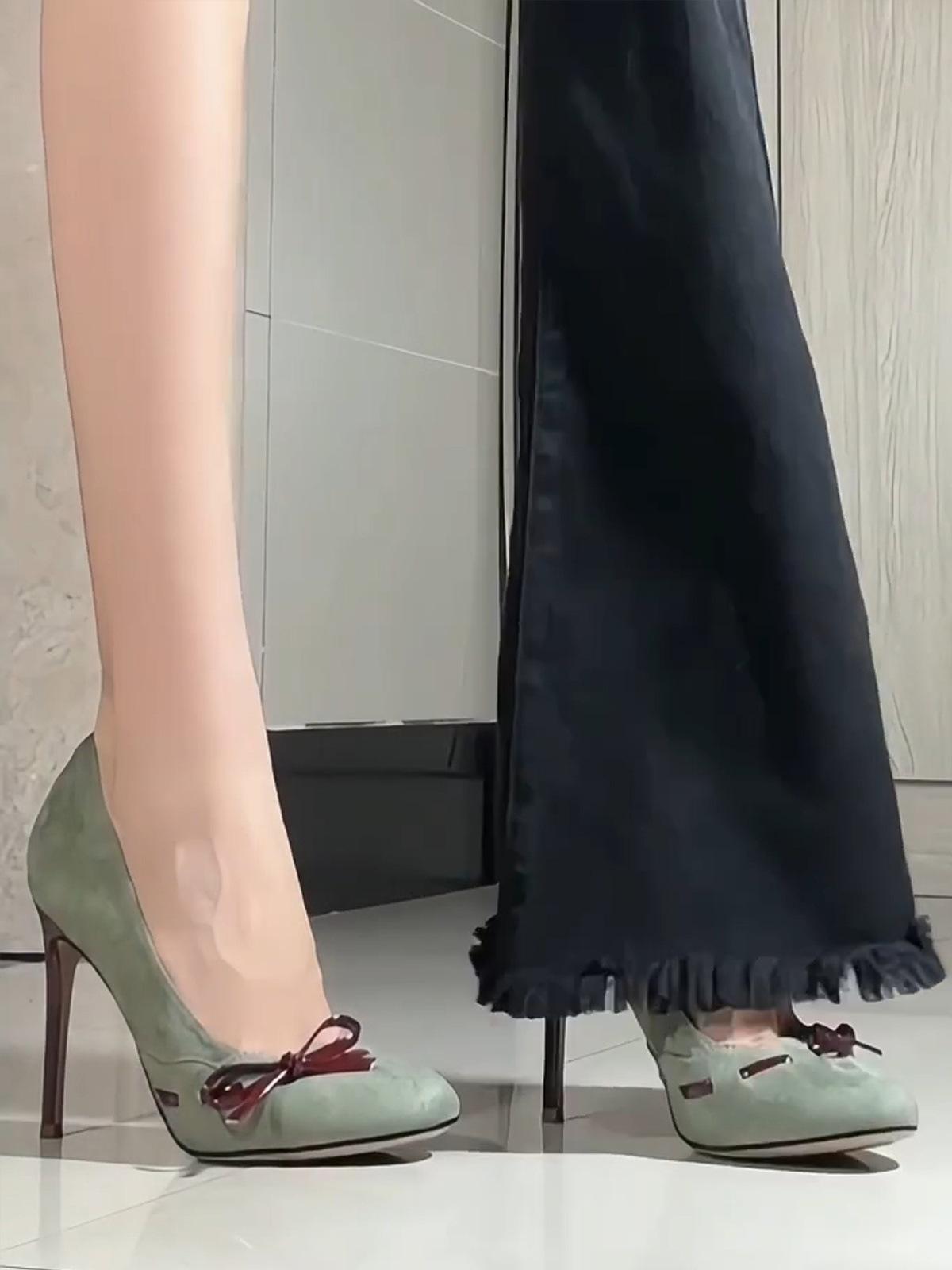 Green exquisite and beautiful small high heels women s round head bow niche elegant with cheongsam single shoes 40 зелений
Green exquisite and beautiful small high heels women s round head bow niche elegant with cheongsam single shoes 40 зелений