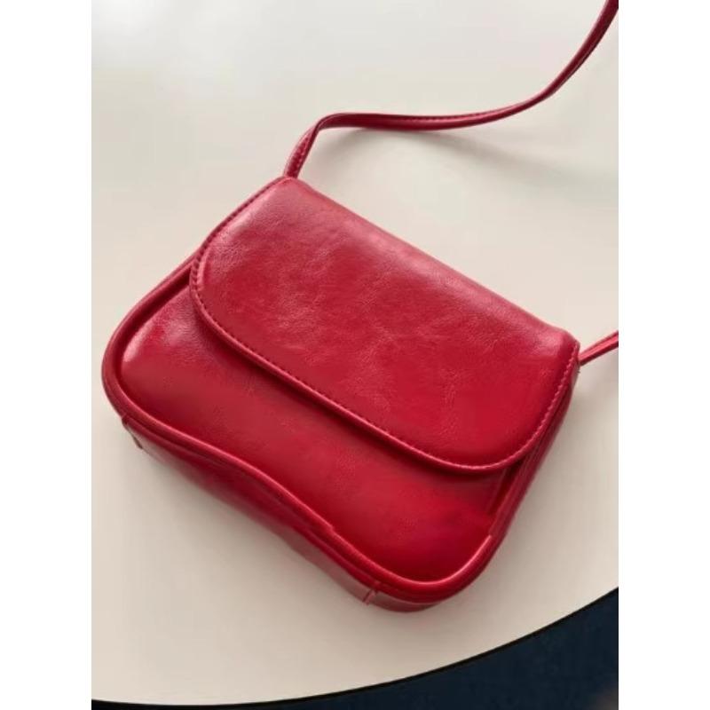Early spring new retro versatile commuter cookie bag Korean shoulder messenger bag Korean niche trend bag красный
Early spring new retro versatile commuter cookie bag Korean shoulder messenger bag Korean niche trend bag красный