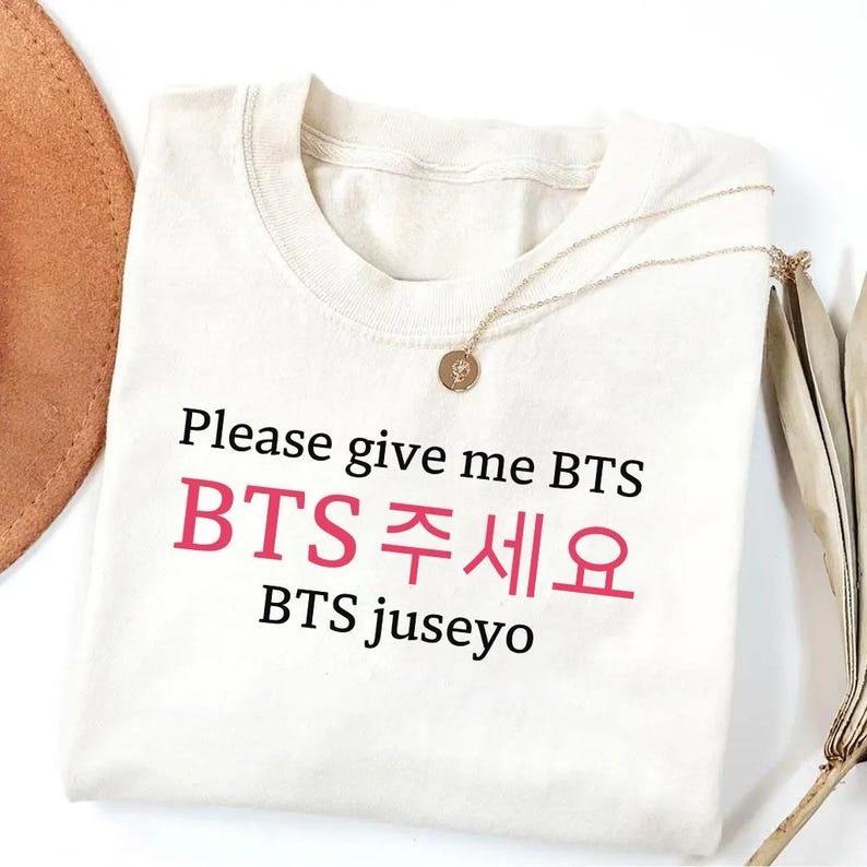 Смешная футболка BTS, Футболка BTS World Tour 2026 BT21, Возвращение Bangtan 2026, Концерт BTS, Подарок для Army, Подарки для фанатов Kpop музыки 4XL
Смешная футболка BTS, Футболка BTS World Tour 2026 BT21, Возвращение Bangtan 2026, Концерт BTS, Подарок для Army, Подарки для фанатов Kpop музыки 4XL