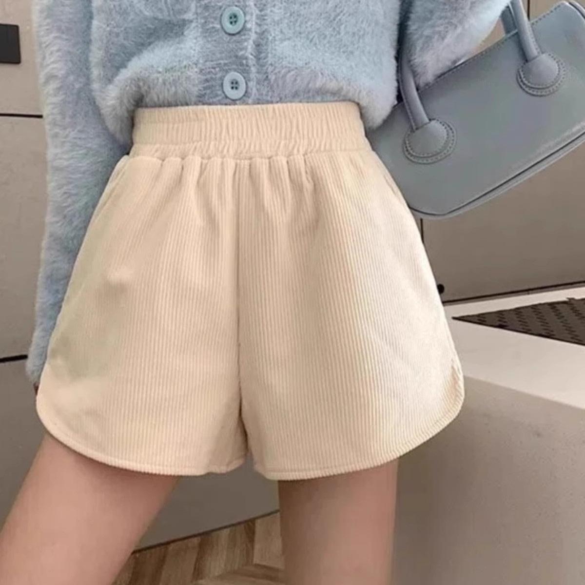 Women s High-Waisted Corduroy Booty Shorts - Slimming Wide-Leg Petite Casual Fashion for Autumn/Winter 2024. M (Recommended 90-104 lbs)
Women s High-Waisted Corduroy Booty Shorts - Slimming Wide-Leg Petite Casual Fashion for Autumn/Winter 2024. M (Recommended 90-104 lbs)