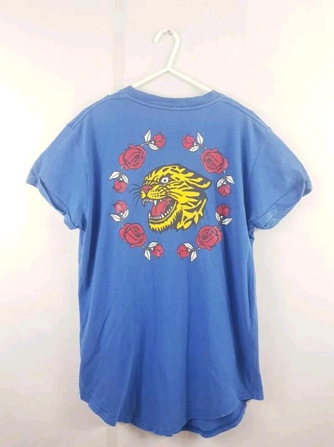 Men s Casual Graphic Hollister California Womens Logo T-Shirt Tee E... M
Men s Casual Graphic Hollister California Womens Logo T-Shirt Tee E... M
