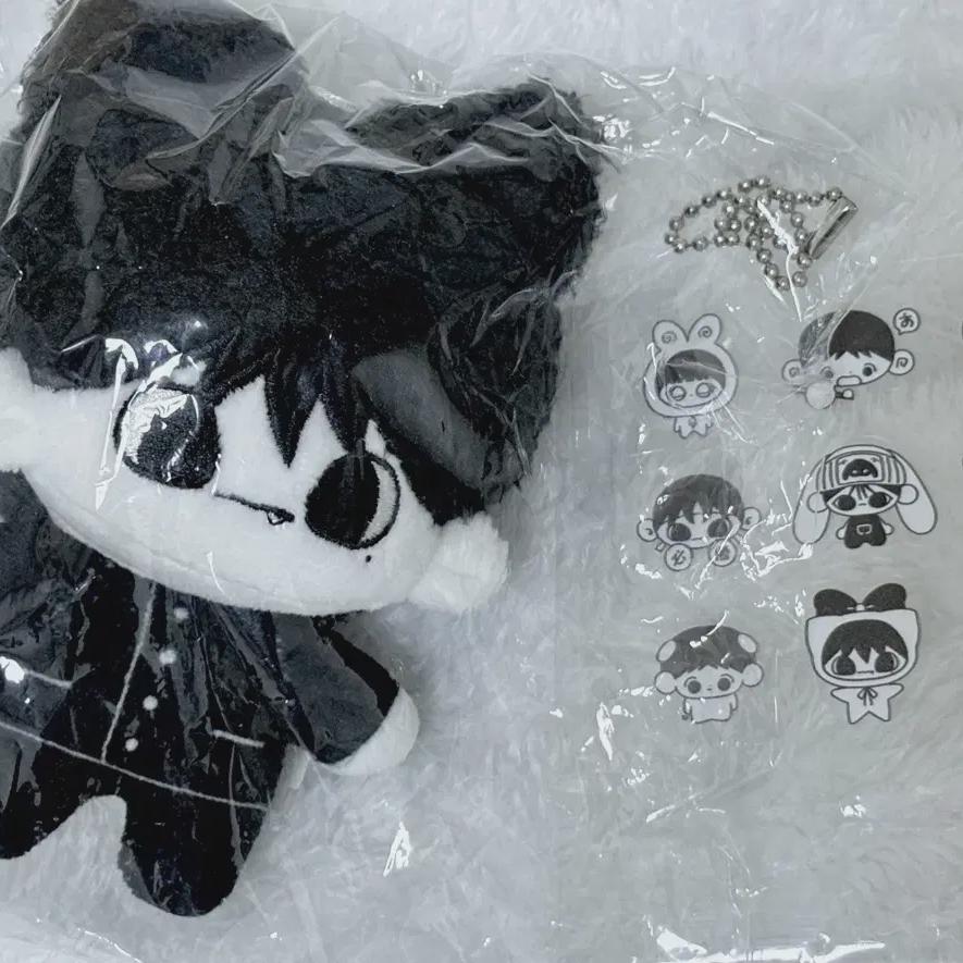 Inrang High School Nakakita Kung & Team Yuma 10cm Doll
Inrang High School Nakakita Kung & Team Yuma 10cm Doll