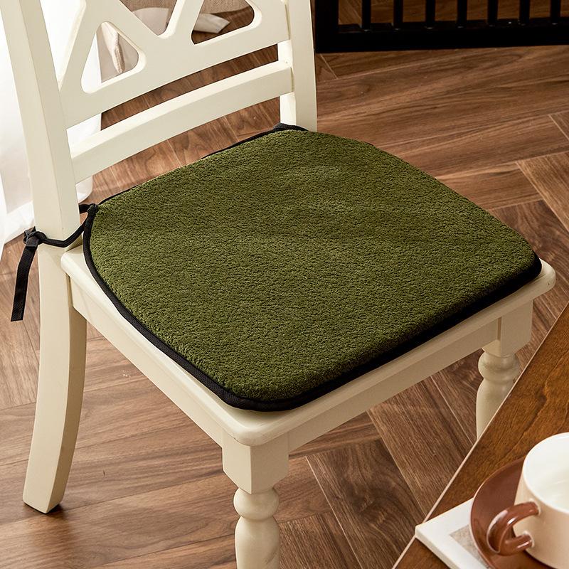 Chair Pads Non-Slip Seat Cushions Soft Chair Pad with Ties Horseshoe Seat Cushion Dining Room/Office/Hotel/Garden Chairs S200 Square 40x40cm
Chair Pads Non-Slip Seat Cushions Soft Chair Pad with Ties Horseshoe Seat Cushion Dining Room/Office/Hotel/Garden Chairs S200 Square 40x40cm
