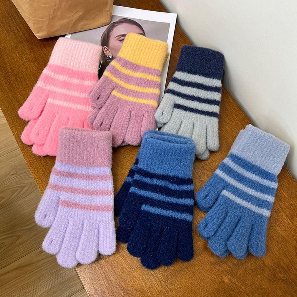 Thick Warm Gloves Windproof Cold Proof Short Mittens Cute Knitted Gloves Outdoor Cycling Driving
Thick Warm Gloves Windproof Cold Proof Short Mittens Cute Knitted Gloves Outdoor Cycling Driving