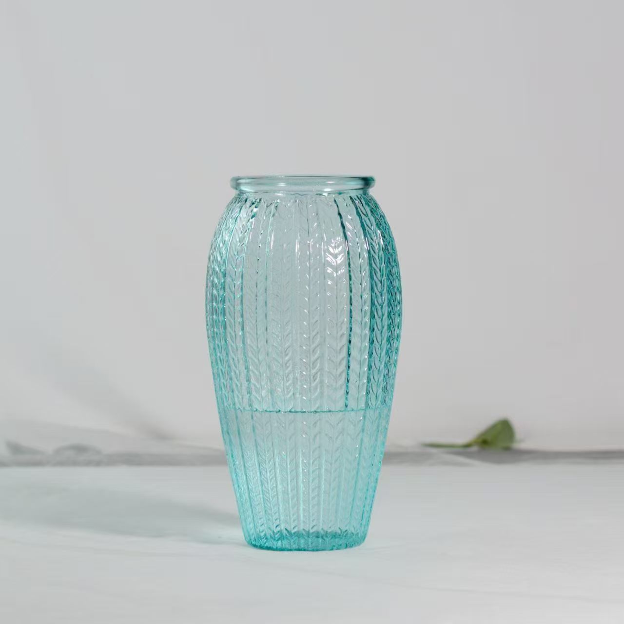 Lantern Glass Vase Large Transparent Colored Wheat Ear Vase Large Diameter Living Room Decoration Dry Flower Flower Arrangement
Lantern Glass Vase Large Transparent Colored Wheat Ear Vase Large Diameter Living Room Decoration Dry Flower Flower Arrangement