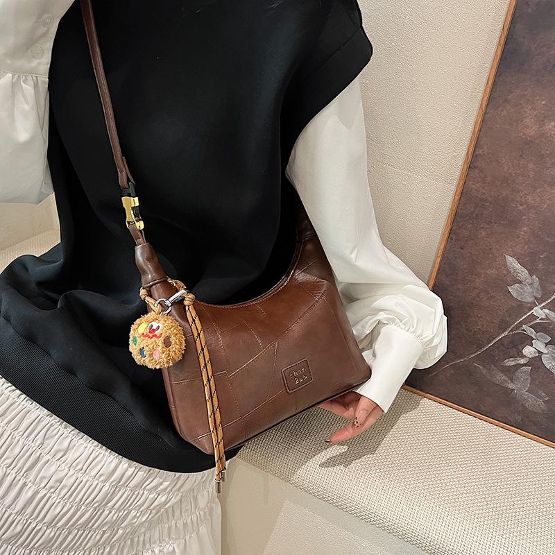 Crossbody bag small bag women s new fashion shoulder bag 2025 summer crossbody armpit bag 22*9*24 чёрный
Crossbody bag small bag women s new fashion shoulder bag 2025 summer crossbody armpit bag 22*9*24 чёрный