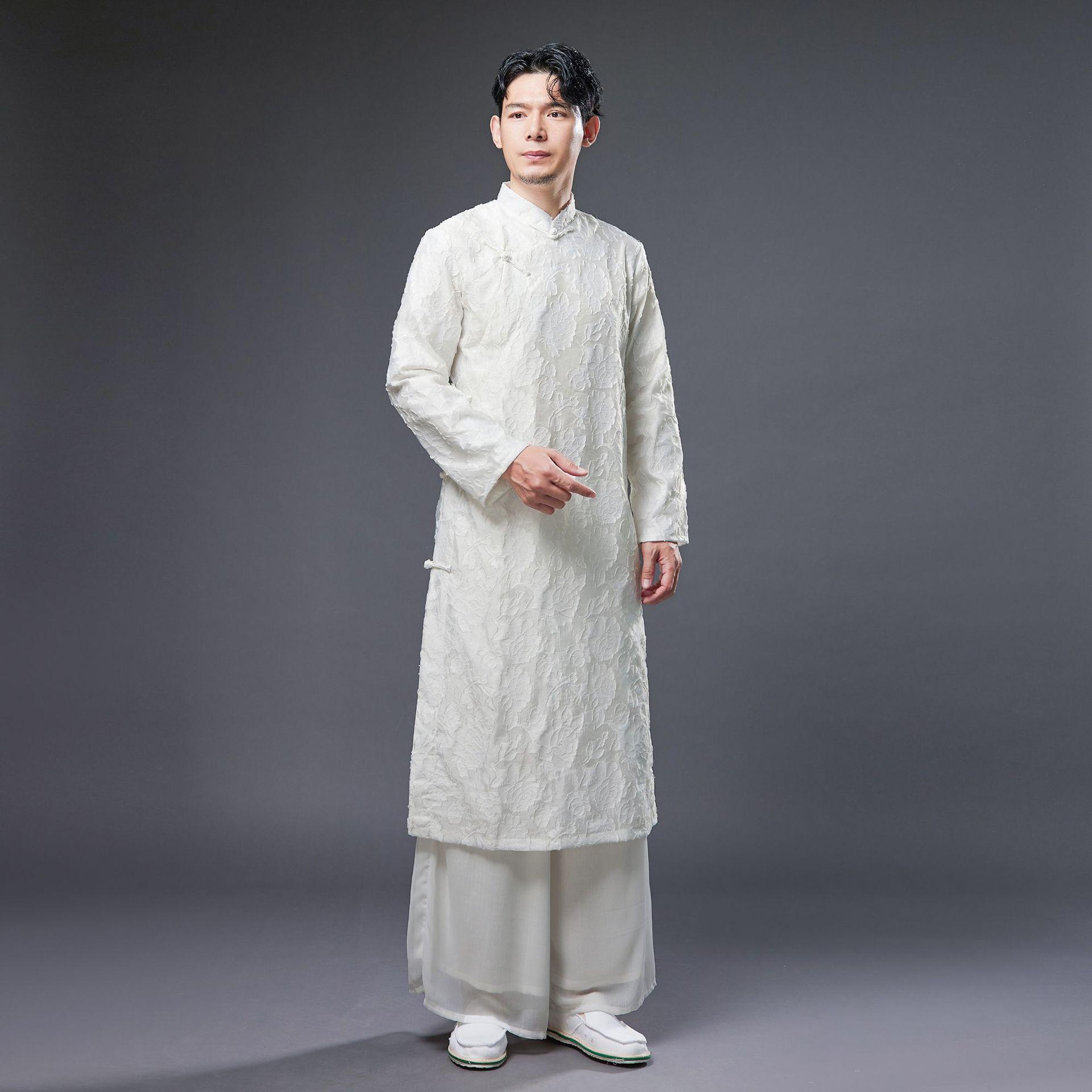 Мужское ретро этническое китайское пальто-халат с воротником-стойкой и застежками-лягушками M белый
Мужское ретро этническое китайское пальто-халат с воротником-стойкой и застежками-лягушками M белый