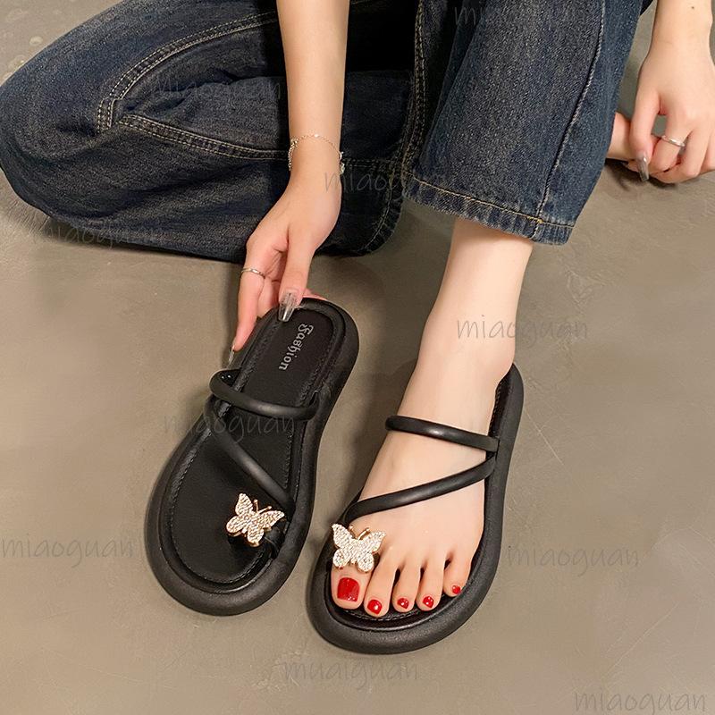 Fashion Shiny Crystal Butterfly Flat Slippers Women Plus Size Light Comfort Clip Toe Slippers Summer Thick Sole Platform Casual Slides 36-37
Fashion Shiny Crystal Butterfly Flat Slippers Women Plus Size Light Comfort Clip Toe Slippers Summer Thick Sole Platform Casual Slides 36-37