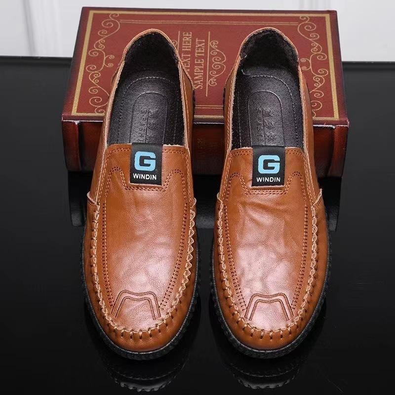 Мужские кожаные туфли, осенние новые универсальные дышащие туфли на мягкой подошве, нескользящие, повседневные 44
Мужские кожаные туфли, осенние новые универсальные дышащие туфли на мягкой подошве, нескользящие, повседневные 44