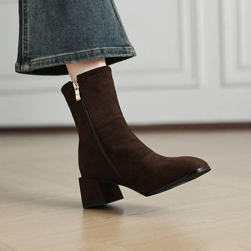 Autumn and winter side zipper medium heel large size women s boots solid color square heel round head suede fashion boots new medium boots women 39
Autumn and winter side zipper medium heel large size women s boots solid color square heel round head suede fashion boots new medium boots women 39
