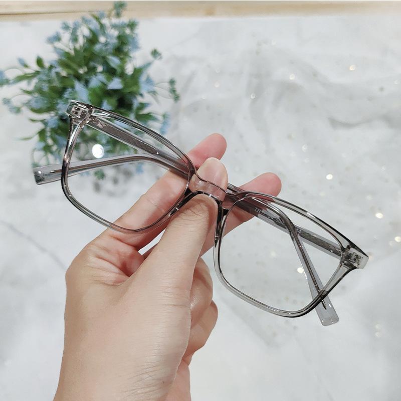 Может быть оснащен квадратным классическим плоским зеркалом для близорукости с анти-синим светом. Простая декоративная маленькая оправа TR90. Вставка для очков. Сверхлегкая оправа.
Может быть оснащен квадратным классическим плоским зеркалом для близорукости с анти-синим светом. Простая декоративная маленькая оправа TR90. Вставка для очков. Сверхлегкая оправа.