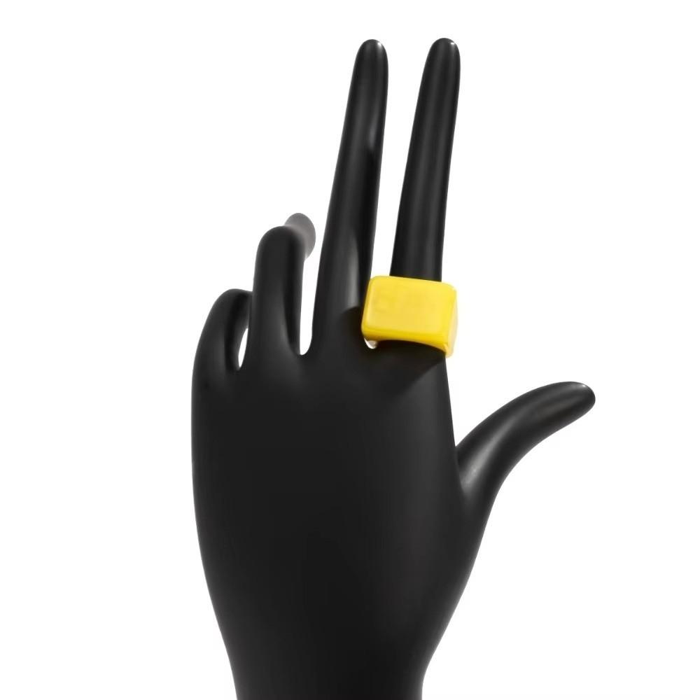 Temperament Personality Ring Dopamine Hand Jewelry New Geometric Square Ring Women прозрачный
Temperament Personality Ring Dopamine Hand Jewelry New Geometric Square Ring Women прозрачный