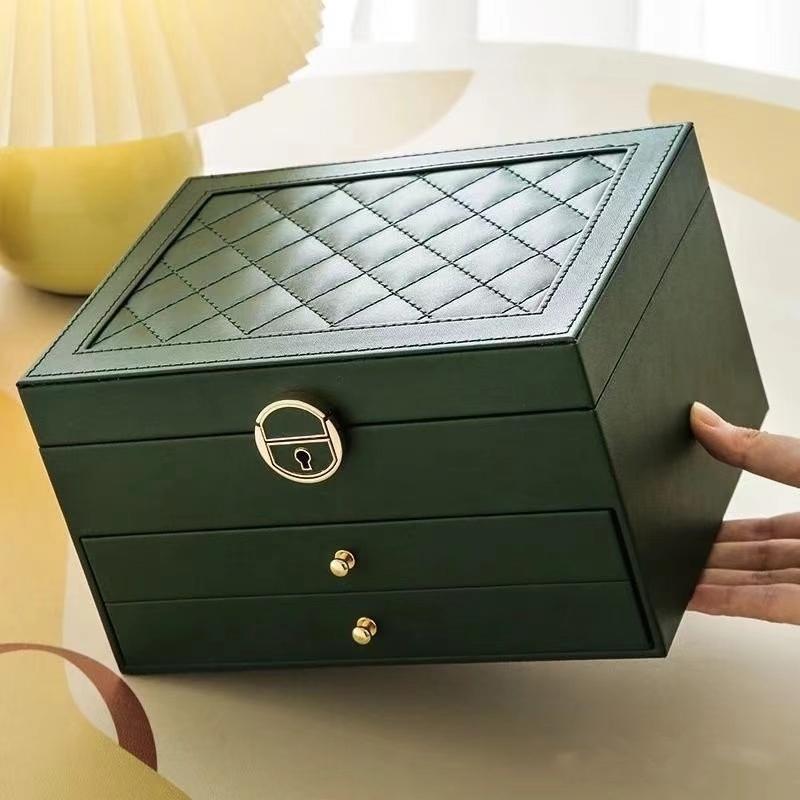 1pc/Leather Jewelry Box Multi-Layer Drawer-Type Large-Capacity Storage Box with Lock Makeup Jewelry Box
1pc/Leather Jewelry Box Multi-Layer Drawer-Type Large-Capacity Storage Box with Lock Makeup Jewelry Box