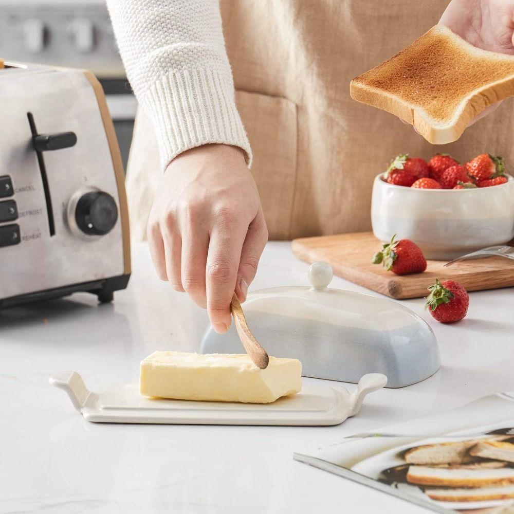 Household Butter Box Reusable Cheese Fresh-keeping Box Baking Tools Storage Tray Bar бежевий
Household Butter Box Reusable Cheese Fresh-keeping Box Baking Tools Storage Tray Bar бежевий