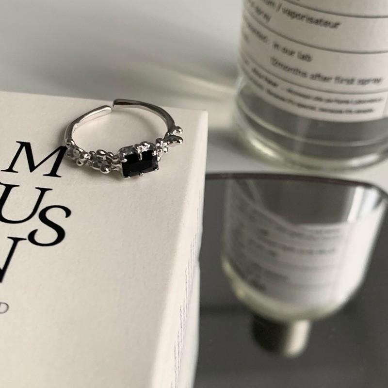 Elegant Adjustable Open Ring For Women Featuring Unique Geometric Design In Copper J2959
Elegant Adjustable Open Ring For Women Featuring Unique Geometric Design In Copper J2959