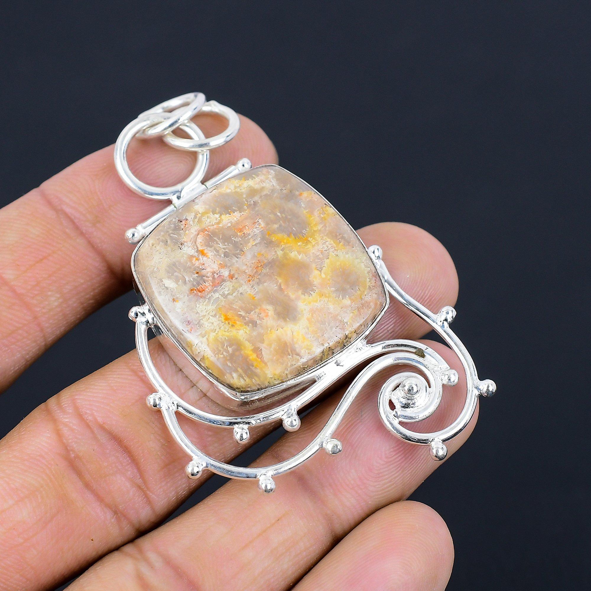 Подарок на годовщину для нее Подвеска с натуральным ископаемым кораллом-самоцветом из серебра 925 пробы
Подарок на годовщину для нее Подвеска с натуральным ископаемым кораллом-самоцветом из серебра 925 пробы