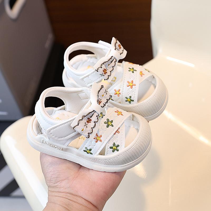 Soft Soles and Comfortable Baby Walking Shoes Summer Non Slip Leisure Anti Kick Baby Princess Shoes Velac Girls Sandals Lovely 24
Soft Soles and Comfortable Baby Walking Shoes Summer Non Slip Leisure Anti Kick Baby Princess Shoes Velac Girls Sandals Lovely 24
