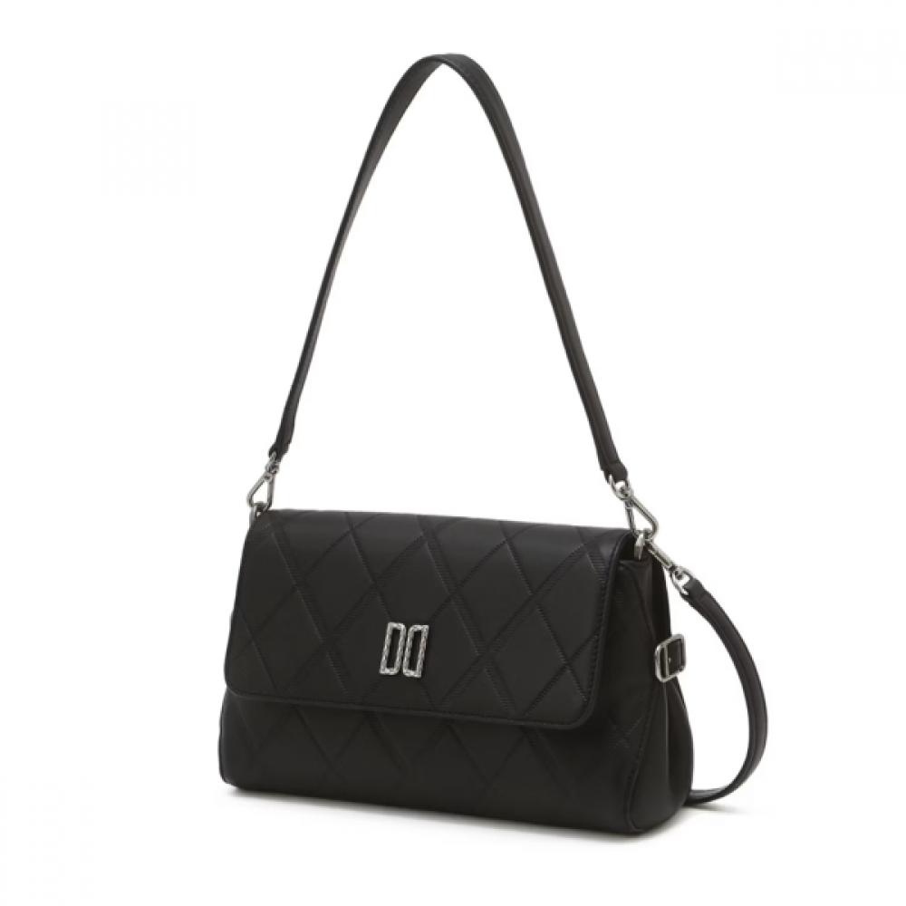 Daks Black Argyle Pattern Leather Flap Shoulder Bag Dcba6e431bk Single option
Daks Black Argyle Pattern Leather Flap Shoulder Bag Dcba6e431bk Single option
