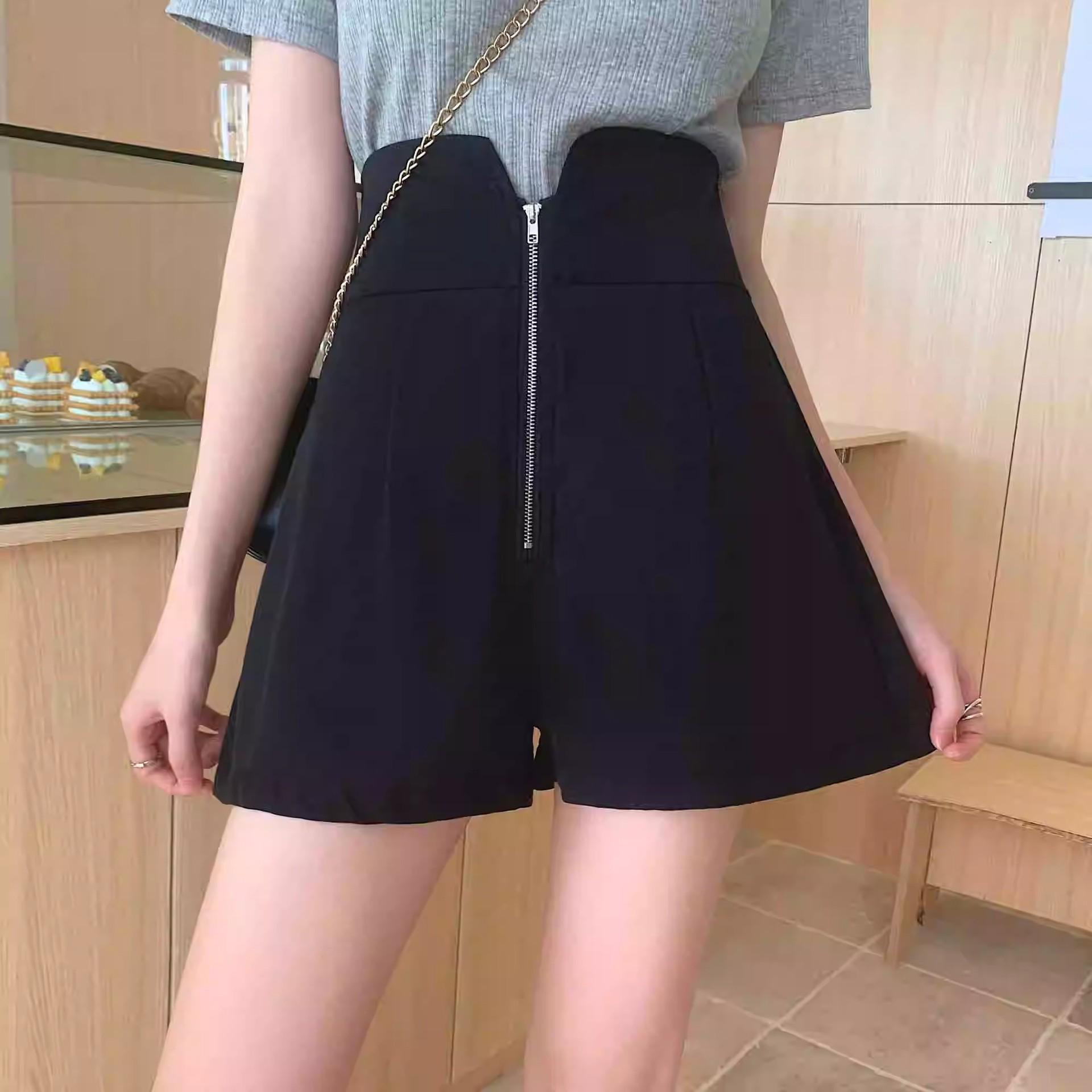 Plus Size Black High Waist Wide Leg A-line Shorts for Women - Summer Slimming Design XS {Recommended for 70-80 lbs}
Plus Size Black High Waist Wide Leg A-line Shorts for Women - Summer Slimming Design XS {Recommended for 70-80 lbs}